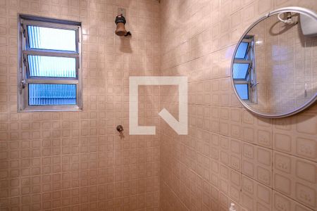 Casa à venda com 215m², 3 quartos e 2 vagas Casa à venda com 215m², 3 quartos e 2 vagasBanheiro de Serviço