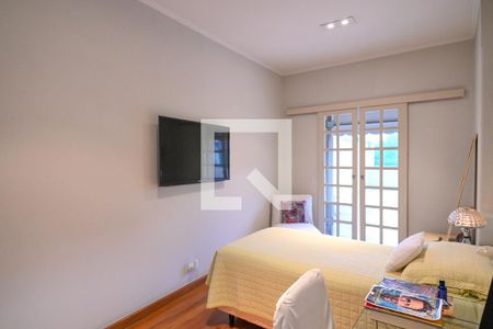Casa à venda com 215m², 3 quartos e 2 vagas Casa à venda com 215m², 3 quartos e 2 vagasQuarto 2