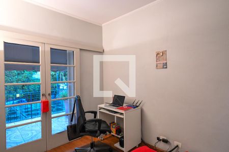 Casa à venda com 215m², 3 quartos e 2 vagas Casa à venda com 215m², 3 quartos e 2 vagasQuarto 3