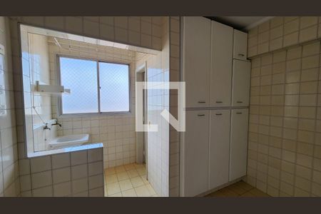 Apartamento para alugar com 116m², 2 quartos e 1 vaga Apartamento para alugar com 116m², 2 quartos e 1 vagaCozinha e Área de Serviço