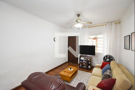 Sala de casa à venda com 3 quartos, 161m² em Vila Nivi, São Paulo