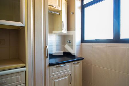 Apartamento à venda com 61m², 2 quartos e 2 vagasCozinha e Área de Serviço