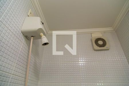 Apartamento à venda com 61m², 2 quartos e 2 vagasBanheiro da Suíte 1 - Chuveiro