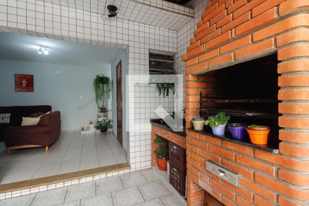 Casa à venda com 300m², 4 quartos e 5 vagasQuintal e Churrasqueira 