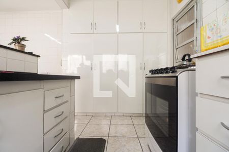 Casa à venda com 300m², 4 quartos e 5 vagasCozinha 