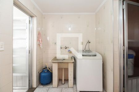 Casa à venda com 300m², 4 quartos e 5 vagasÁrea de Serviço 