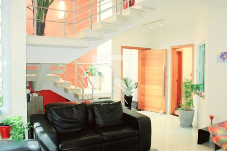 Sala  de casa à venda com 5 quartos, 250m² em Vila Augusta, Guarulhos
