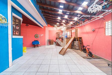 Casa para alugar com 300m², 3 quartos e 4 vagasQuintal e Garagem