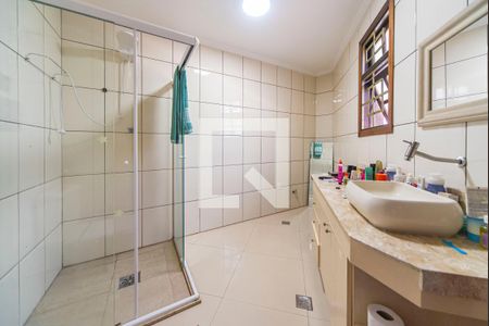 Casa para alugar com 300m², 3 quartos e 4 vagasBanheiro do Quarto 1