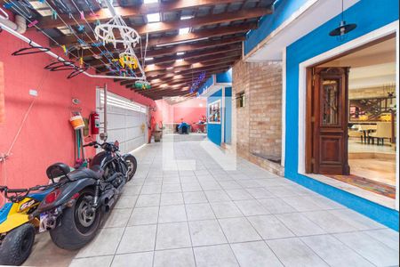 Casa para alugar com 300m², 3 quartos e 4 vagasQuintal e Garagem