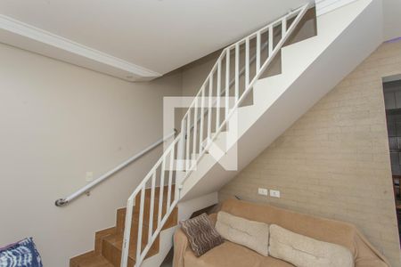Escada de casa à venda com 2 quartos, 50m² em Conceição, Diadema