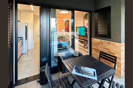 Apartamento à venda com 52m², 1 quarto e sem vagaVaranda - Sala