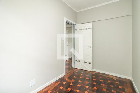 Quarto 2 de apartamento à venda com 2 quartos, 80m² em Passo da Areia, Porto Alegre