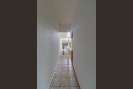 Corredor de casa para alugar com 3 quartos, 125m² em Parque Arariba, São Paulo