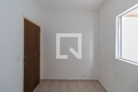 Quarto de casa para alugar com 3 quartos, 125m² em Parque Arariba, São Paulo