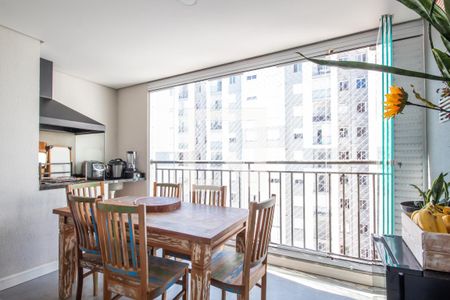 Sacada de apartamento à venda com 2 quartos, 64m² em Continental, Osasco
