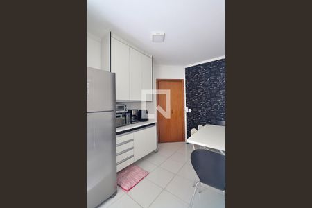 Apartamento à venda com 82m², 3 quartos e 2 vagasCozinha