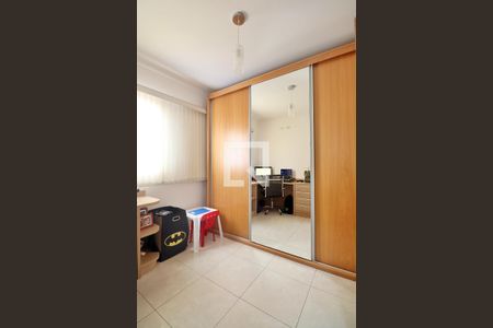 Apartamento à venda com 82m², 3 quartos e 2 vagasQuarto 3