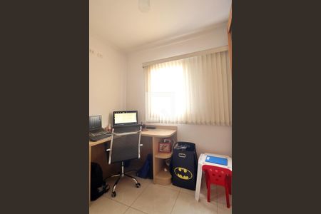 Apartamento à venda com 82m², 3 quartos e 2 vagasQuarto 3