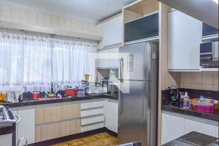 Casa para alugar com 1200m², 3 quartos e 8 vagasCozinha