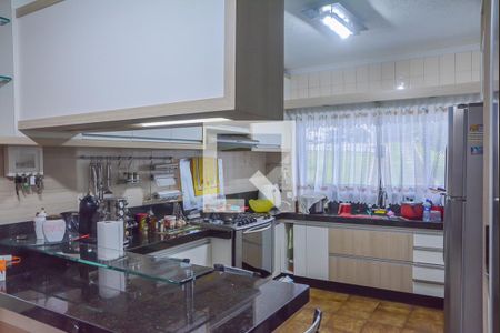 Casa para alugar com 1200m², 3 quartos e 8 vagasCozinha