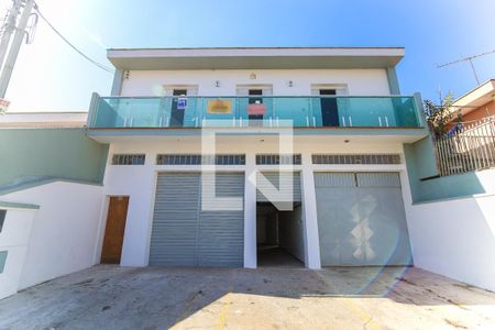 Casa à venda com 350m², 5 quartos e 10 vagasFachada