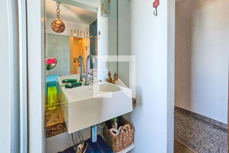 Apartamento para alugar com 110m², 3 quartos e 2 vagas Apartamento para alugar com 110m², 3 quartos e 2 vagasBanheiro 2