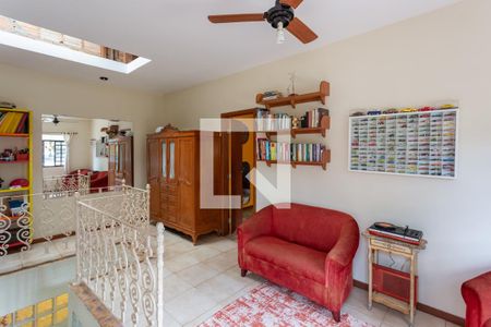 Casa à venda com 780m², 3 quartos e 7 vagasCorredor