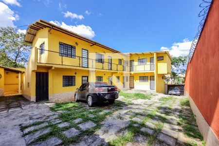 Casa à venda com 780m², 3 quartos e 7 vagasFachada 