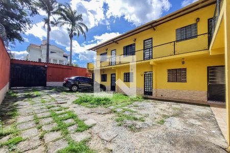 Casa à venda com 780m², 3 quartos e 7 vagasFachada 