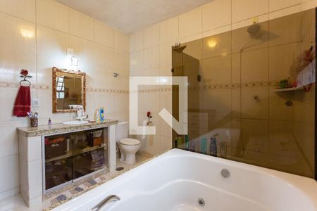 Casa à venda com 780m², 3 quartos e 7 vagasBanheiro da Suíte