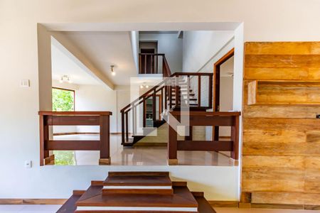 Sala 1 de casa para alugar com 3 quartos, 385m² em Itaipu, Niterói