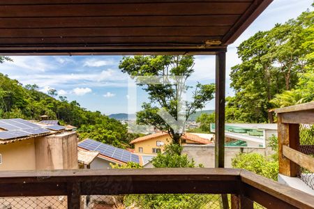 Varanda de casa para alugar com 3 quartos, 385m² em Itaipu, Niterói