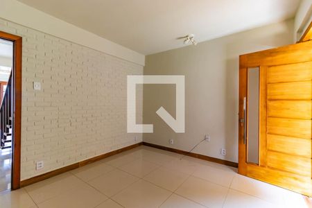 Sala 2 de casa para alugar com 3 quartos, 385m² em Itaipu, Niterói