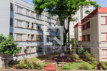 VIsta Quarto 1 de apartamento para alugar com 2 quartos, 72m² em Partenon, Porto Alegre