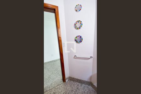 Casa à venda com 220m², 4 quartos e 4 vagas Casa à venda com 220m², 4 quartos e 4 vagasLavabo