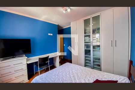 Casa à venda com 220m², 4 quartos e 4 vagas Casa à venda com 220m², 4 quartos e 4 vagasSuíte 2