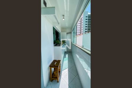 Casa à venda com 220m², 4 quartos e 4 vagas Casa à venda com 220m², 4 quartos e 4 vagasÁrea de Serviço