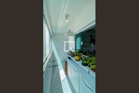 Casa à venda com 220m², 4 quartos e 4 vagas Casa à venda com 220m², 4 quartos e 4 vagasÁrea de Serviço