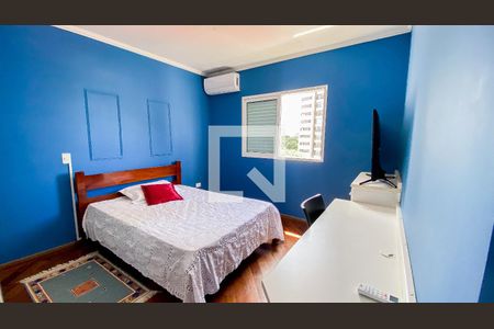 Casa à venda com 220m², 4 quartos e 4 vagas Casa à venda com 220m², 4 quartos e 4 vagasSuíte 2