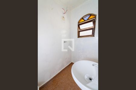 Casa para alugar com 110m², 2 quartos e 1 vaga Casa para alugar com 110m², 2 quartos e 1 vagaBanheiro 1