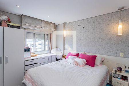 Apartamento à venda com 154m², 3 quartos e 3 vagas Apartamento à venda com 154m², 3 quartos e 3 vagasSuite