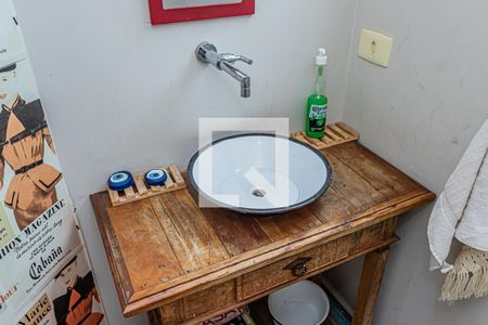 Apartamento à venda com 154m², 3 quartos e 3 vagas Apartamento à venda com 154m², 3 quartos e 3 vagasLavabo