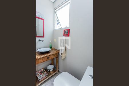 Apartamento à venda com 154m², 3 quartos e 3 vagas Apartamento à venda com 154m², 3 quartos e 3 vagasLavabo