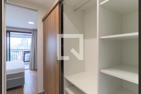 Apartamento à venda com 42m², 1 quarto e 1 vagaCloset da Suíte