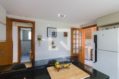 Casa de condomínio à venda com 364m², 4 quartos e 4 vagas Casa de condomínio à venda com 364m², 4 quartos e 4 vagasCozinha