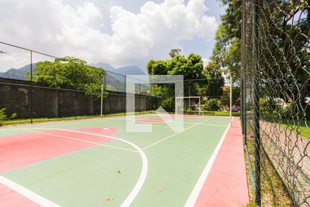 Casa de condomínio à venda com 364m², 4 quartos e 4 vagas Casa de condomínio à venda com 364m², 4 quartos e 4 vagasCondomínio