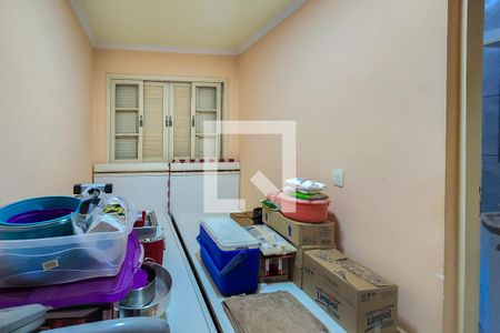 Casa à venda com 240m², 3 quartos e 4 vagasSuíte