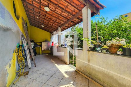 Casa à venda com 240m², 3 quartos e 4 vagasÁrea