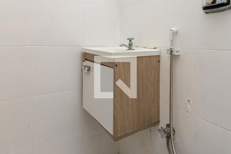 Banheiro de kitnet/studio para alugar com 0 quarto, 20m² em Andaraí, Rio de Janeiro